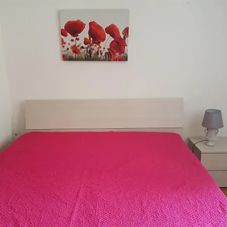Eligio Apartment *